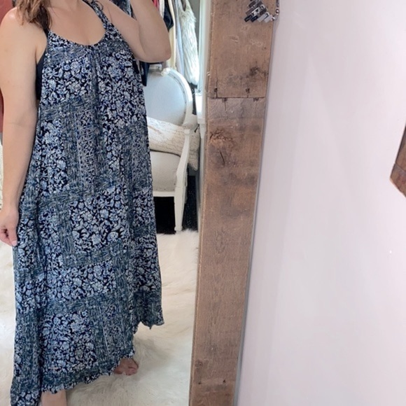 A:glow blue floral maxi dress size large - Picture 2 of 10